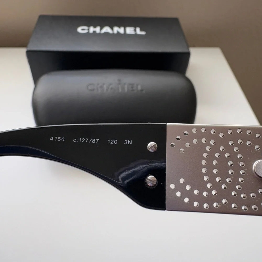Chanel CC sunglasses 4154, vintage